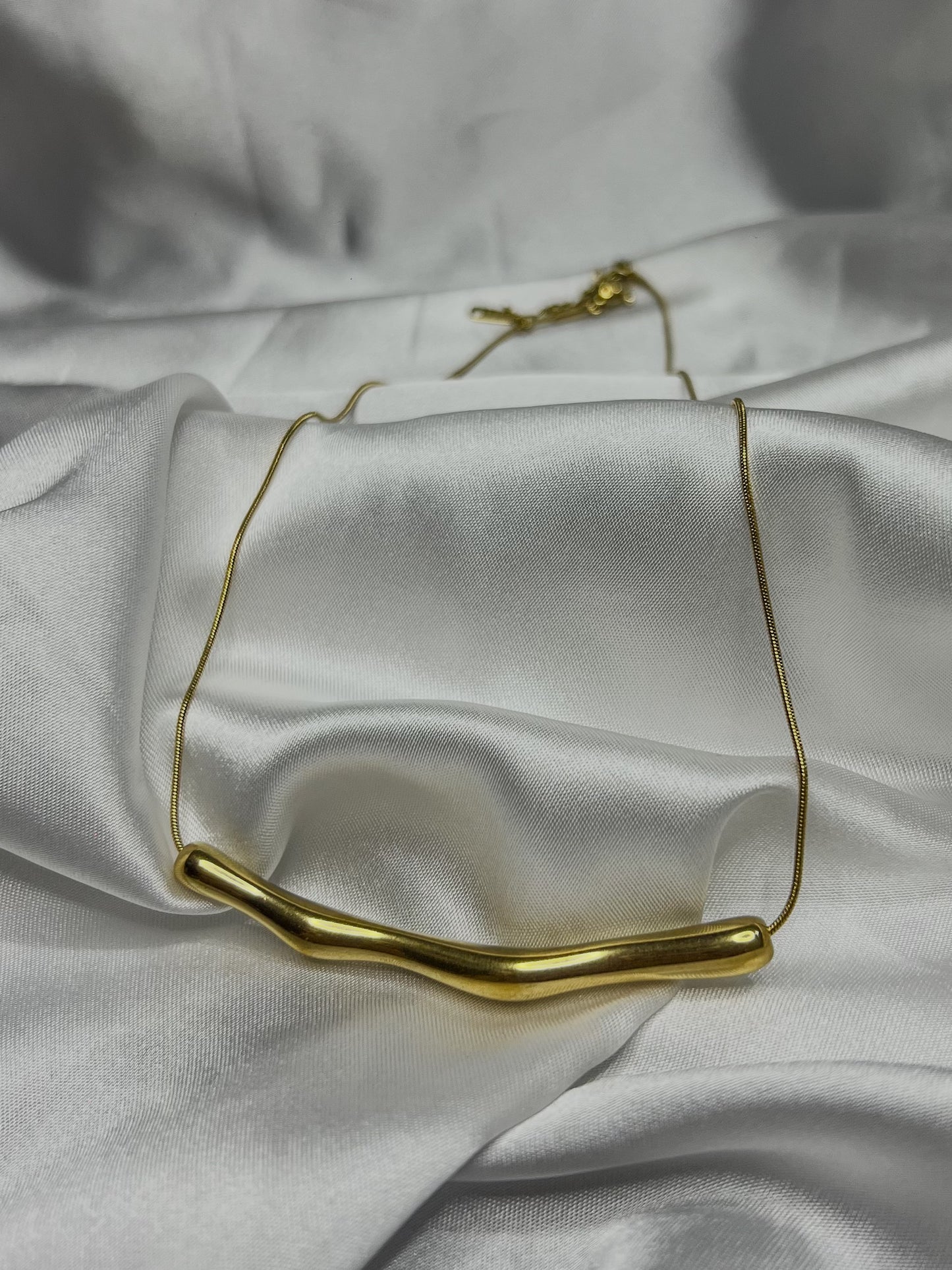 Collar line