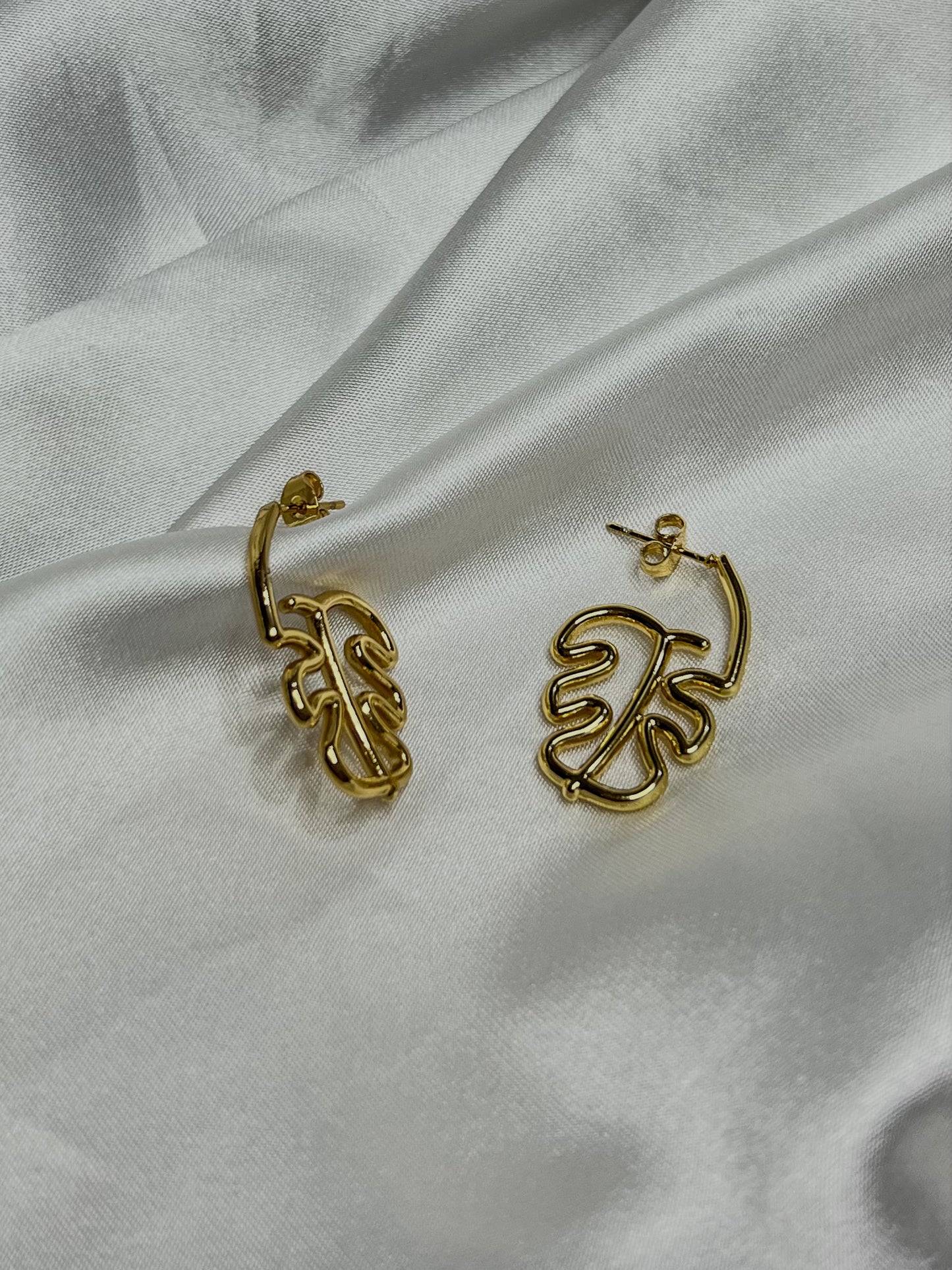 Aretes hoja