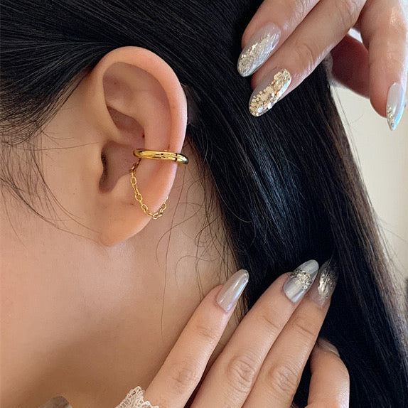 Ear cuff con cadena