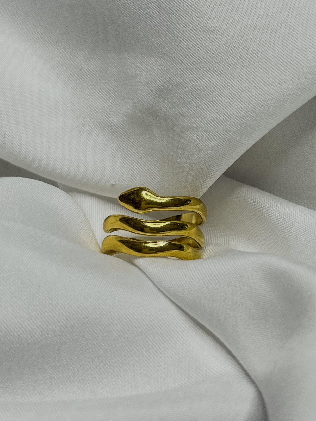 Anillo triple serpiente