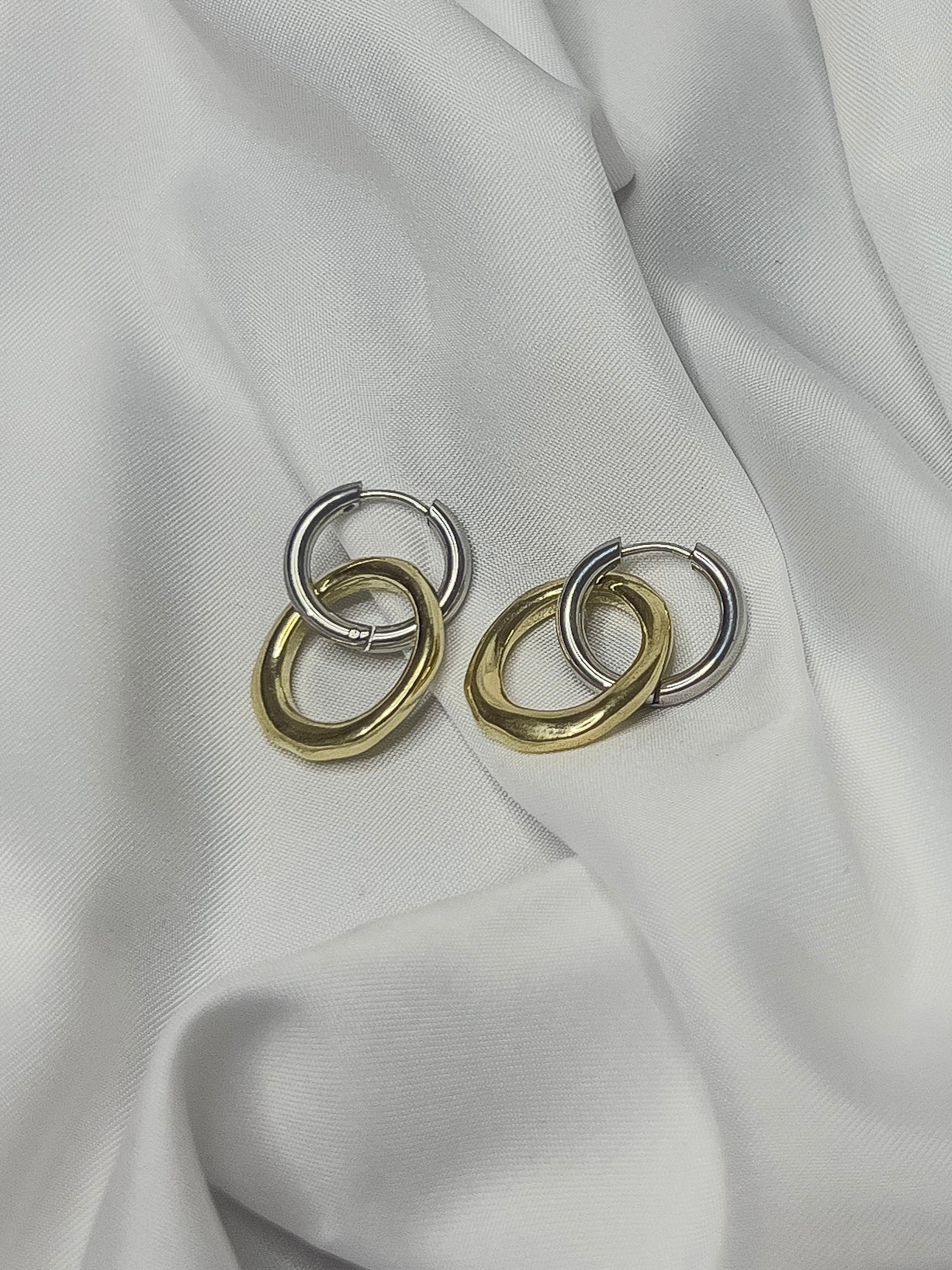 Aretes Oda A-iuvenis Store