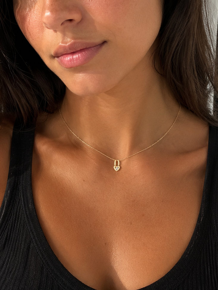 Collar candado de corazón