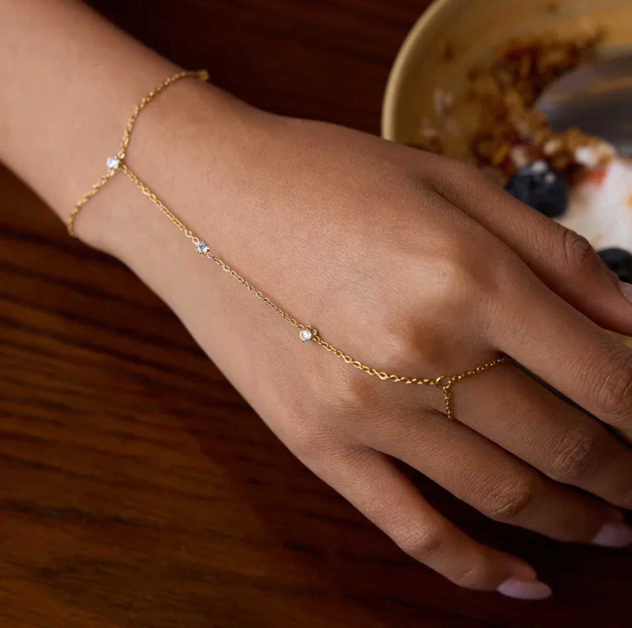 Pulsera con anillo zirconias blancas
