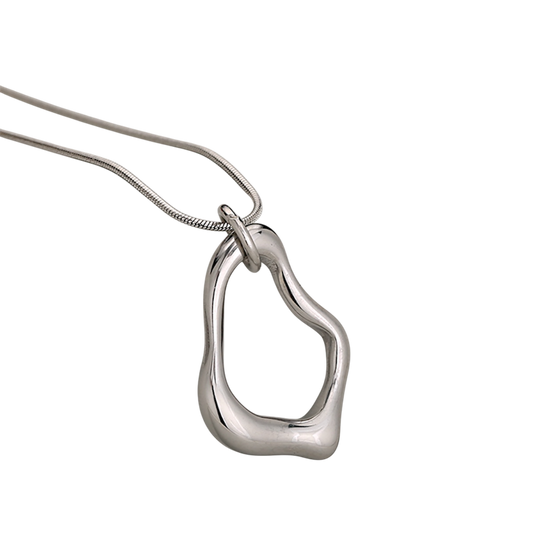 Collar círculo irregular plateado