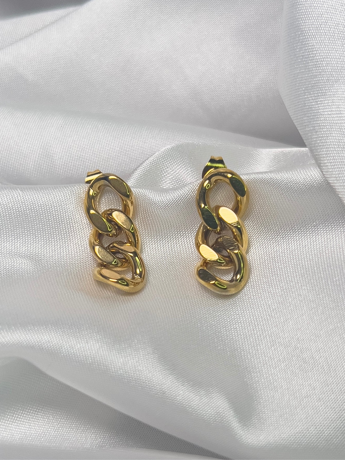 Aretes Cata