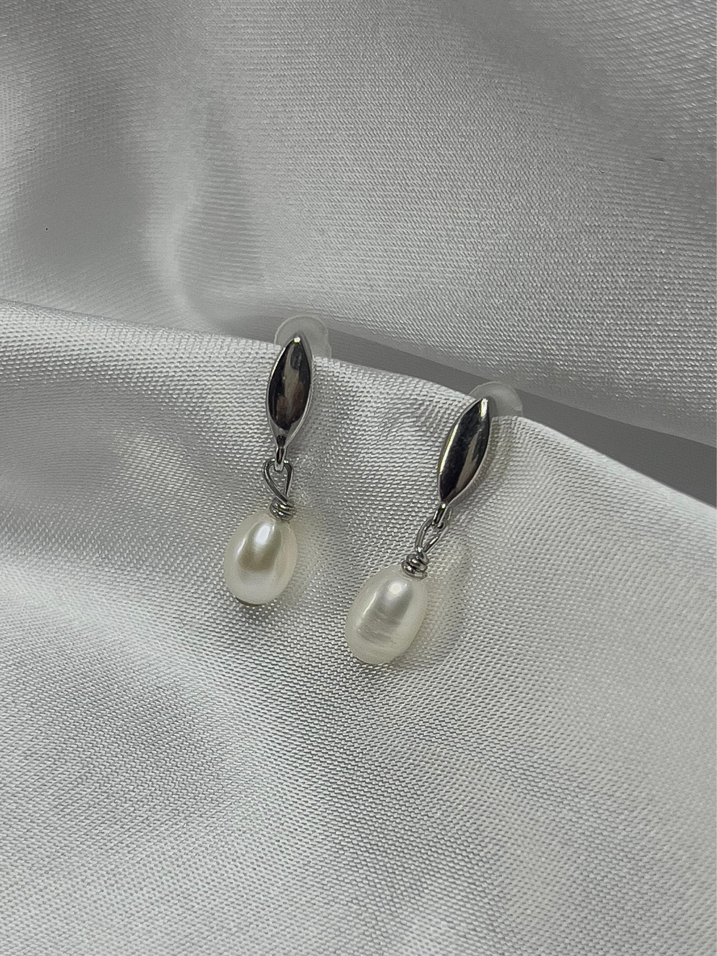 Aretes Celestine